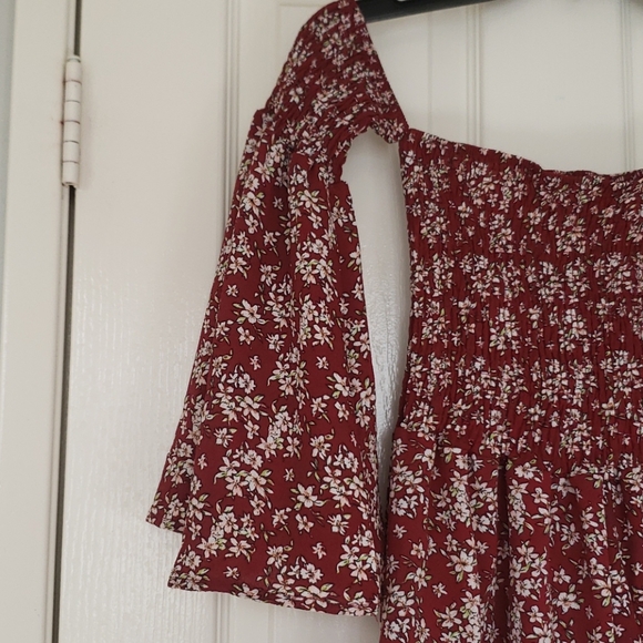 Off the shoulder mini dress - Picture 4 of 8